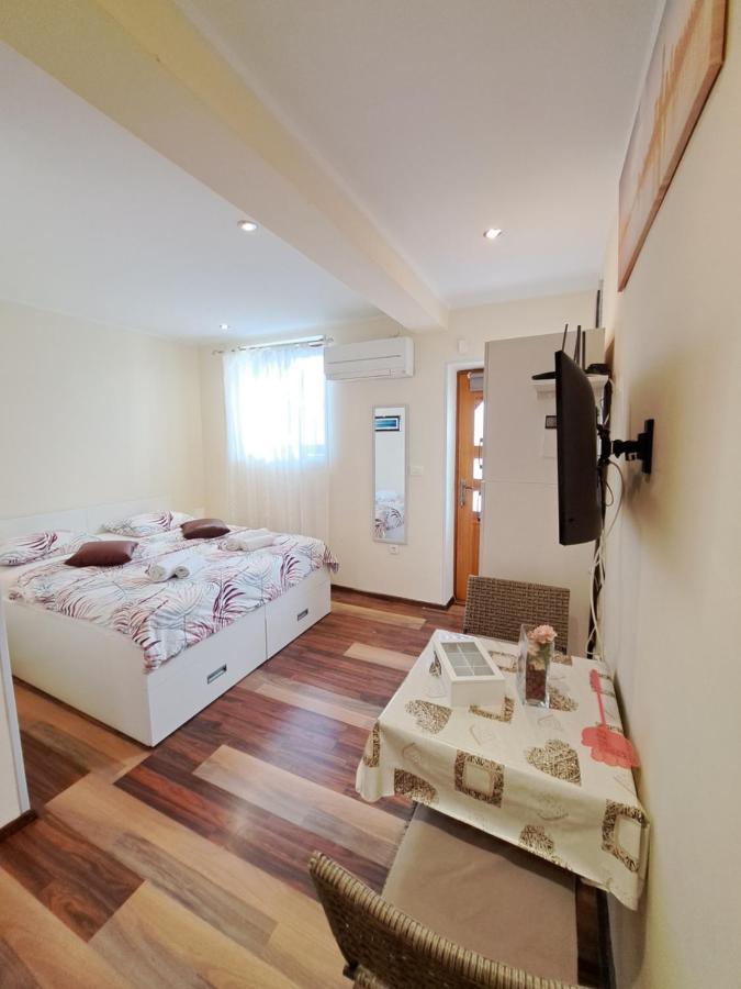 Meressa Nina&Leo Studio Apartments Novigrad Istria Εξωτερικό φωτογραφία