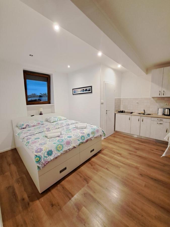 Meressa Nina&Leo Studio Apartments Novigrad Istria Εξωτερικό φωτογραφία